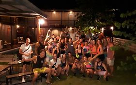 Na-Tub Hostel